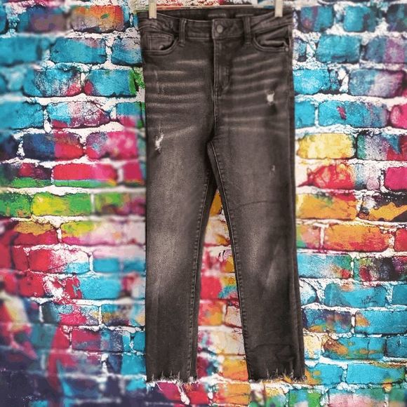 Kendall + Kylie Denim - Kendall + Kylie The Icon High Rise Straight Distressed Black/Gray Wash Denim Jea